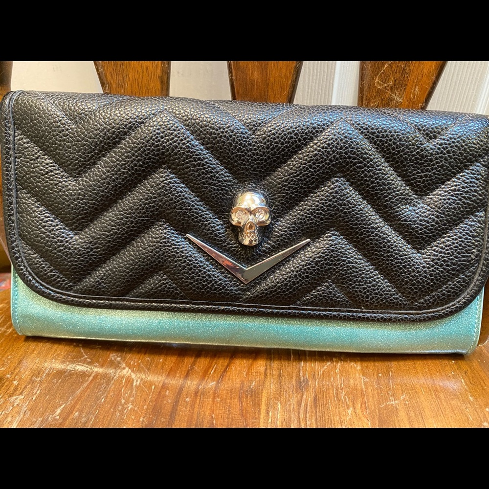Lux De Ville clutch